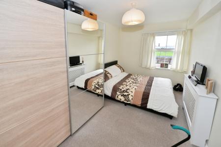 1 bedroom Flat to let in Charlton Road, Southampton, SO15