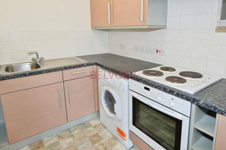 2 bedroom Flat to let in Carpathia Drive, Southampton, SO14