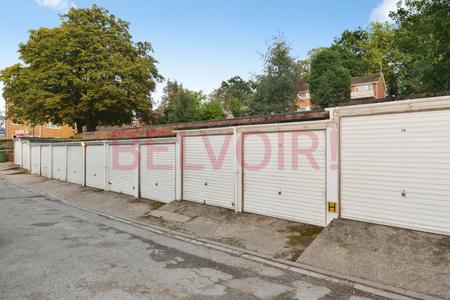 1 bedroom Flat for sale in Runnymede Court, West End, Southampton, SO30