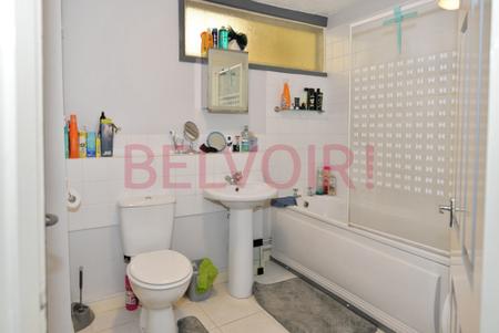 1 bedroom Flat for sale in Runnymede Court, West End, Southampton, SO30