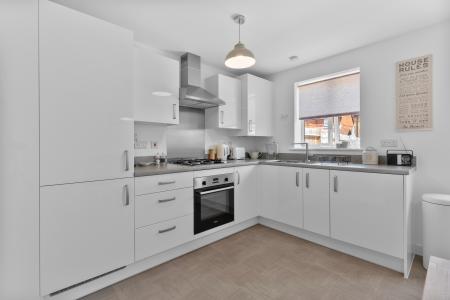 2 bedroom Semi-detached house for sale in Corporal Close, Sutton Coldfield, B75