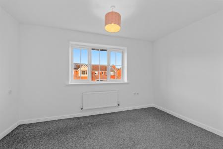 2 bedroom Semi-detached house for sale in Harvest Fields Way, Four Oaks, Sutton Coldfield, B75