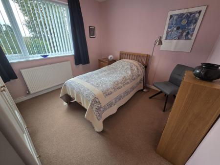 2 bedroom Flat for sale in Vesey Close, Four Oaks, Sutton Coldfield, B74