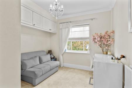 2 bedroom Apartment for sale in 159 Birmingham Road, Wylde Green, Sutton Coldfield, B72