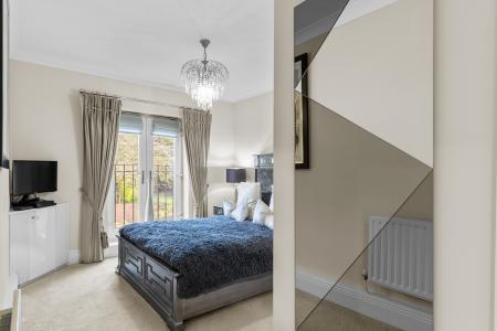 2 bedroom Apartment for sale in 159 Birmingham Road, Wylde Green, Sutton Coldfield, B72
