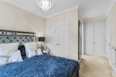 2 bedroom Apartment for sale in 159 Birmingham Road, Wylde Green, Sutton Coldfield, B72