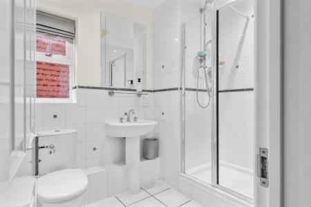 2 bedroom Apartment for sale in 159 Birmingham Road, Wylde Green, Sutton Coldfield, B72