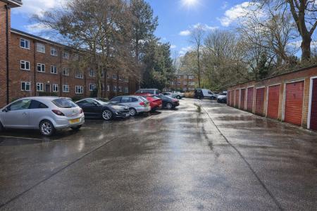 1 bedroom Flat for sale in Gerrard Gardens, Sutton Coldfield, B73