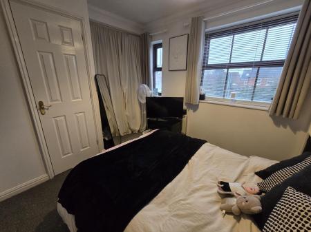 2 bedroom Terraced House for sale in Walsall Road, Lichfield, WS13