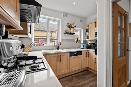 3 bedroom Detached house for sale in Manor Hill, Sutton Coldfield, Sutton Coldfield, B73