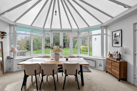 3 bedroom Detached house for sale in Manor Hill, Sutton Coldfield, Sutton Coldfield, B73