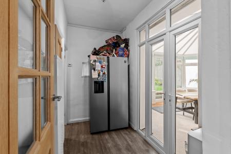 3 bedroom Detached house for sale in Manor Hill, Sutton Coldfield, Sutton Coldfield, B73