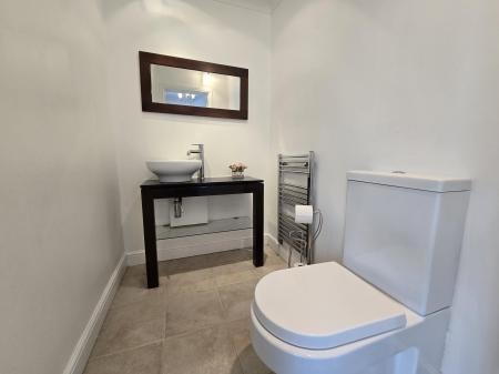 4 bedroom Semi-detached house to let in Dower Road, Four Oaks, Sutton Coldfield, B75