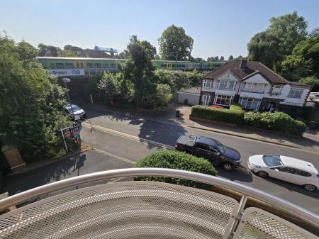 3 bedroom Flat to let in Station Road, Wylde Green, Sutton Coldfield, B73