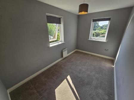3 bedroom Flat to let in Station Road, Wylde Green, Sutton Coldfield, B73
