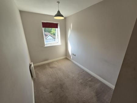3 bedroom Flat to let in Station Road, Wylde Green, Sutton Coldfield, B73