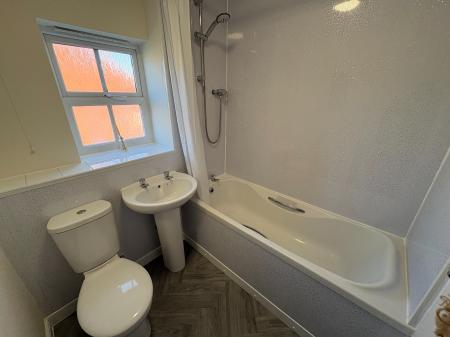 2 bedroom Terraced House to let in Maxtock Avenue, Lichfield, WS13