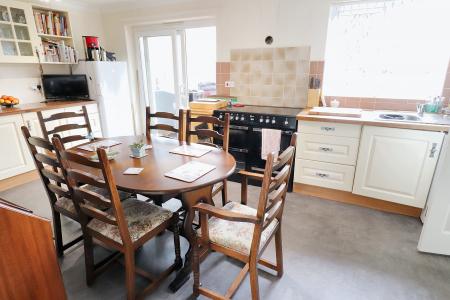 3 bedroom Detached house for sale in Barrier Bank, Cowbit, PE12