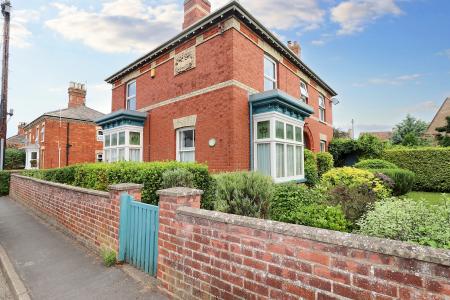 3 bedroom Detached house for sale in Albert Street, Spalding, PE11