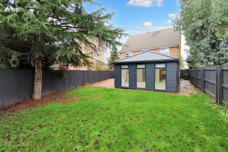 4 bedroom Detached house for sale in Fern Drive, Spalding, PE11