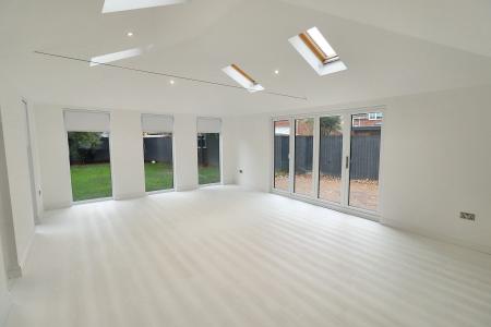 4 bedroom Detached house for sale in Fern Drive, Spalding, PE11