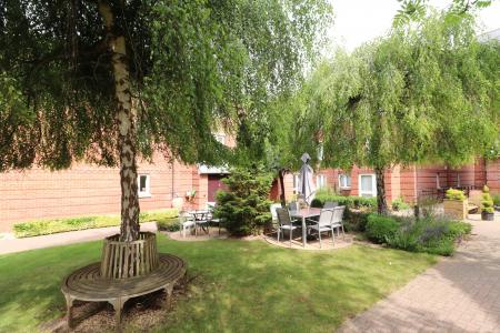 2 bedroom Flat for sale in Georgian Court, Spalding, PE11