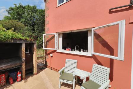 6 bedroom Semi-detached house for sale in Glenside South, Pinchbeck, PE11