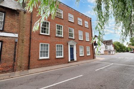 1 bedroom Flat for sale in High Street, Spalding, PE11