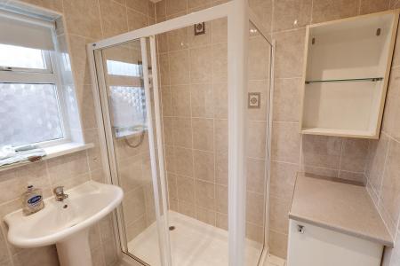 2 bedroom Detached bungalow for sale in Horsepit Lane, Pinchbeck, PE11