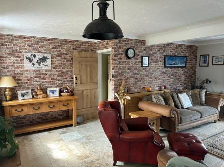 4 bedroom Detached house for sale in Little Walsingham Close, Kings Lynn, PE30