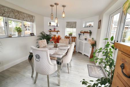 4 bedroom Detached house for sale in Little Walsingham Close, Kings Lynn, PE30