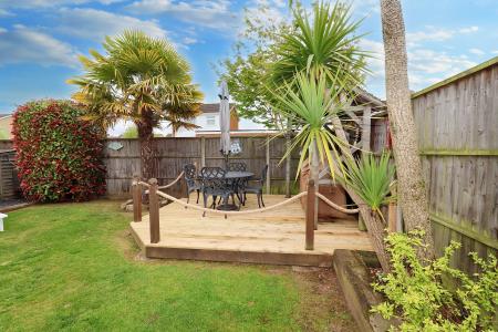 4 bedroom Detached house for sale in Little Walsingham Close, Kings Lynn, PE30