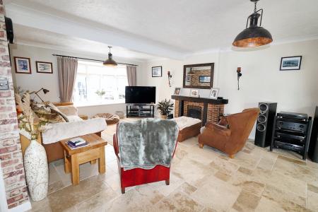 4 bedroom Detached house for sale in Little Walsingham Close, Kings Lynn, PE30