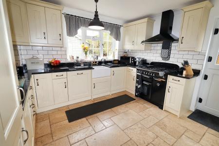 4 bedroom Detached house for sale in Little Walsingham Close, Kings Lynn, PE30