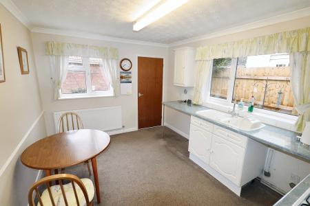 2 bedroom Bungalow for sale in Park Road, Spalding, PE11