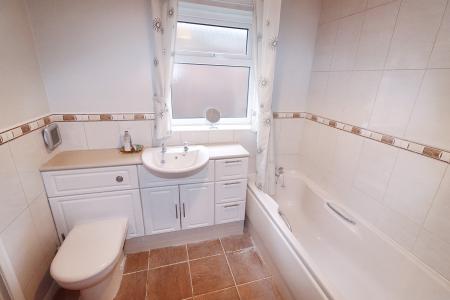 2 bedroom Bungalow for sale in Park Road, Spalding, PE11