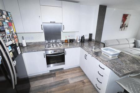 2 bedroom Terraced House for sale in Perry Close, Spalding, PE11