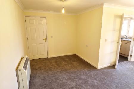1 bedroom Flat for sale in Pool Close, Spalding, PE11