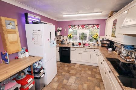 3 bedroom Detached bungalow for sale in Siltside, Gosberton Risegate, PE11