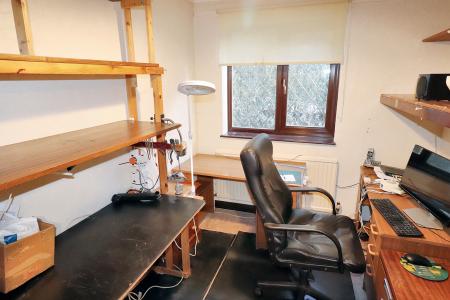 4 bedroom Detached bungalow for sale in Six House Bank, West Pinchbeck, PE11