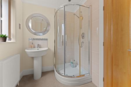 4 bedroom Detached house for sale in Woolram Wygate, Spalding, PE11