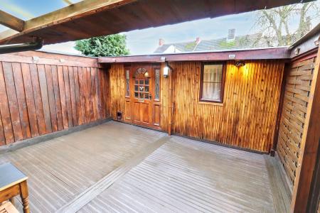 3 bedroom Semi-detached house for sale in Thistle Gardens, Spalding, PE11