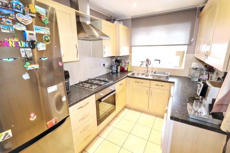 3 bedroom Semi-detached house for sale in Thistle Gardens, Spalding, PE11