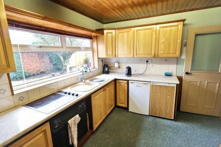 2 bedroom Detached bungalow for sale in Horsepit Lane, Pinchbeck, PE11