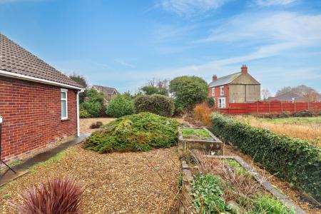 2 bedroom Detached bungalow for sale in Horsepit Lane, Pinchbeck, PE11