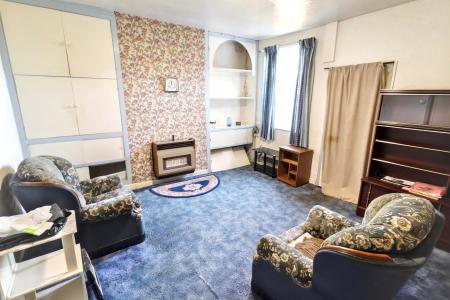 2 bedroom Semi-detached house for sale in Back Lane, Long Sutton, PE12