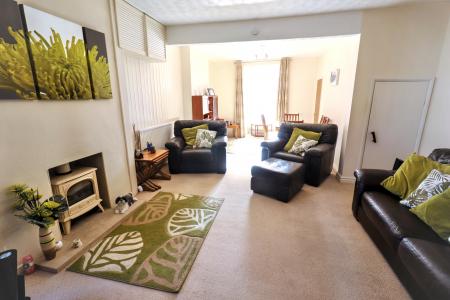 2 bedroom Semi-detached house for sale in Back Lane, Long Sutton, PE12