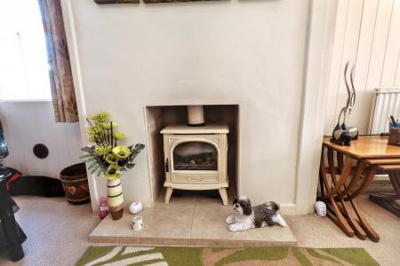 2 bedroom Semi-detached house for sale in Back Lane, Long Sutton, PE12