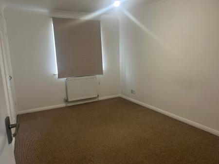 3 bedroom Semi-detached house to let in Horsefayre Fields, Spalding, PE11