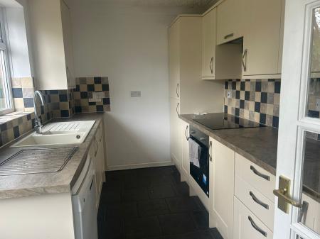 3 bedroom Semi-detached house to let in Horsefayre Fields, Spalding, PE11